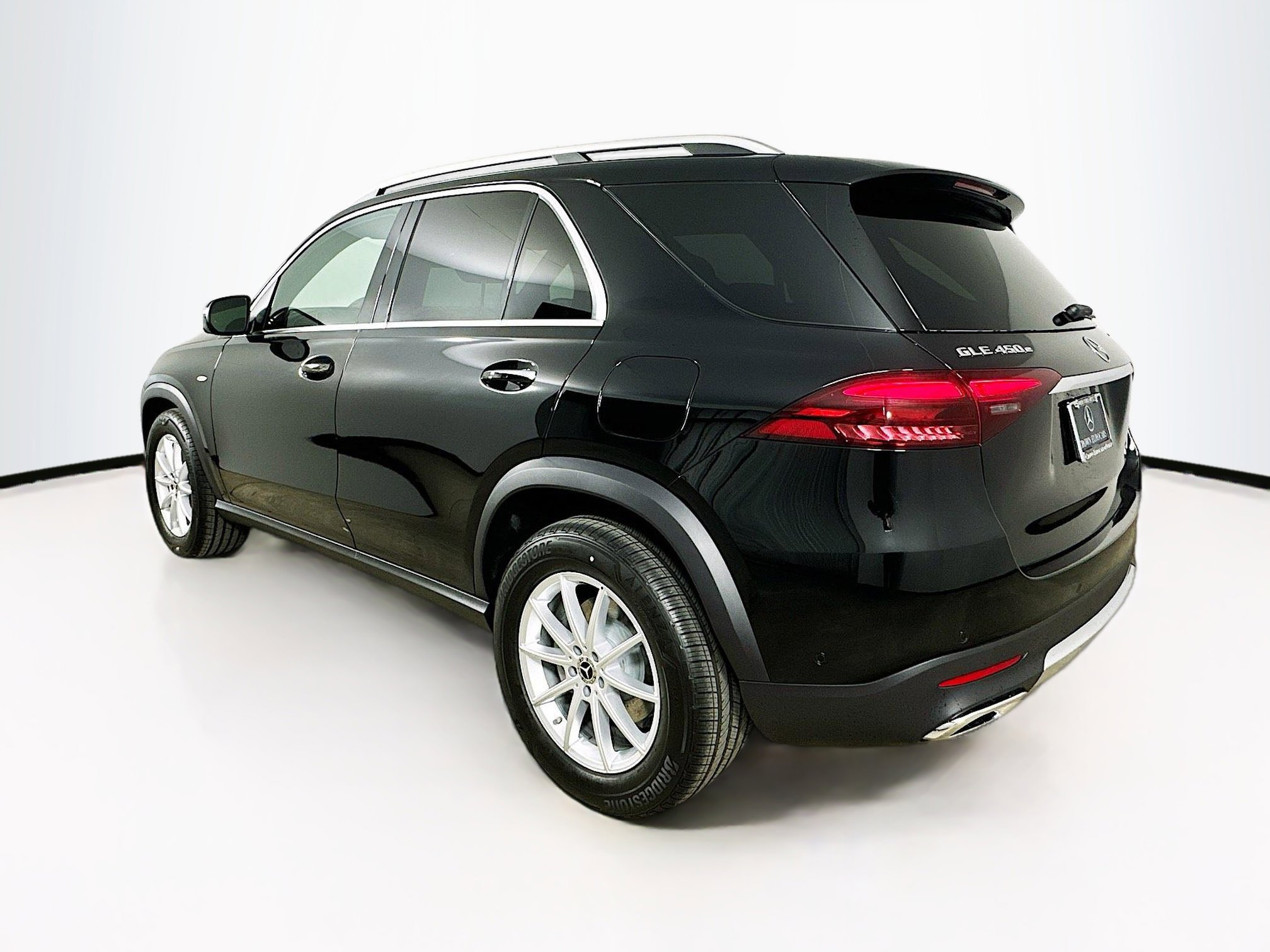 2025 Mercedes Benz GLE 450e 4MATIC photo 3