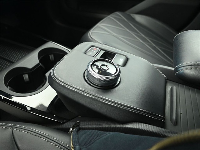 2022 FORD MUSTANG MACH-E - Image 14