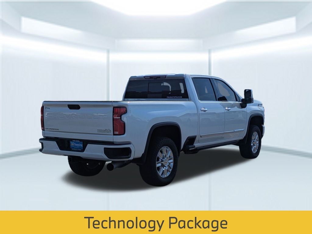 2024 Chevrolet Silverado 2500HD High Country photo 4