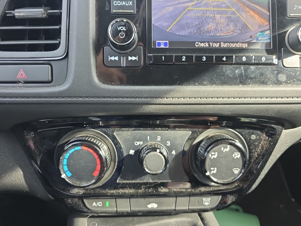 2016 Honda HR-V LX photo 7