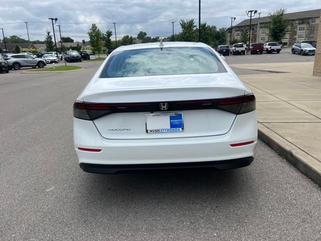 2025 Honda Accord 1.5T LX photo 4