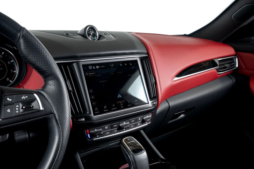 2022 Maserati Levante GT photo 28