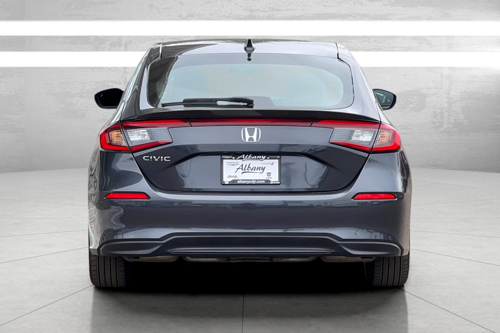 2024 Honda Civic Hatchback EX-L photo 3