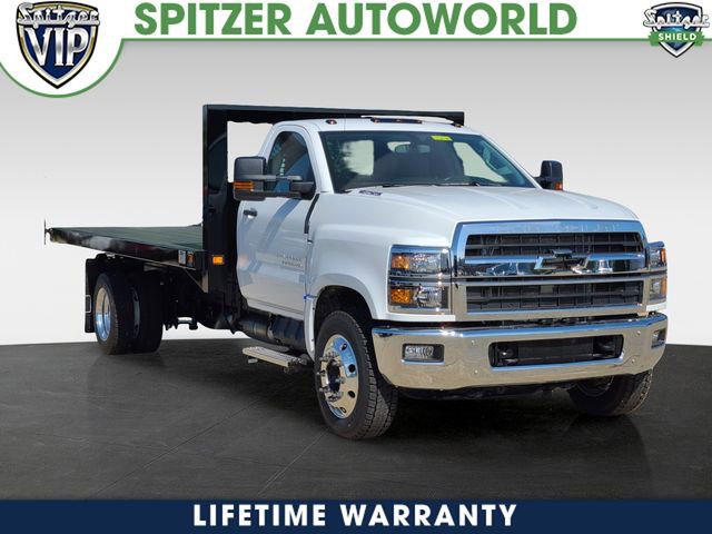 2024 Chevrolet Silverado 4500 Medium Duty Chassis Cab Work Truck's photo