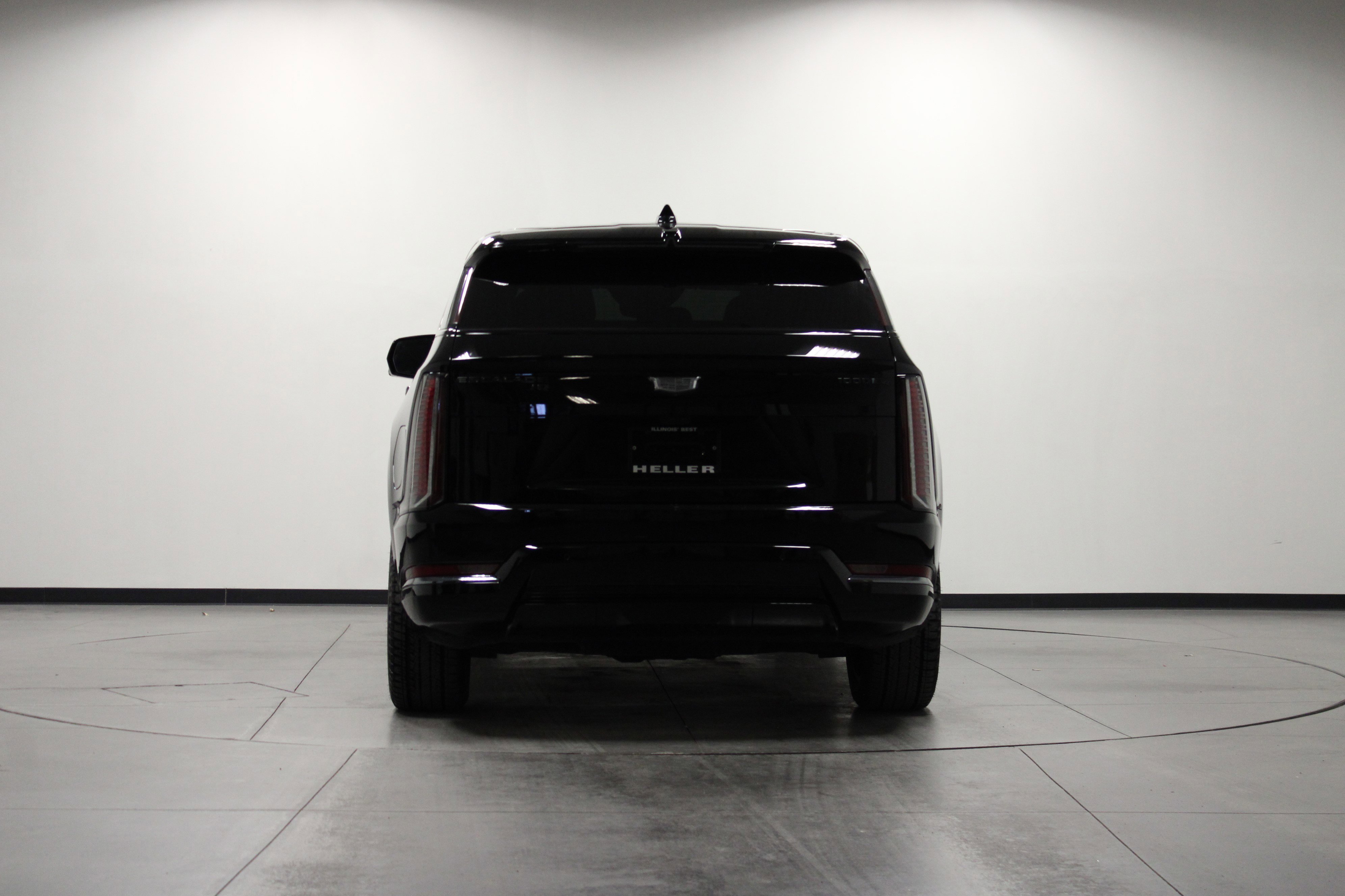 2025 Cadillac Escalade IQ Sport photo 4