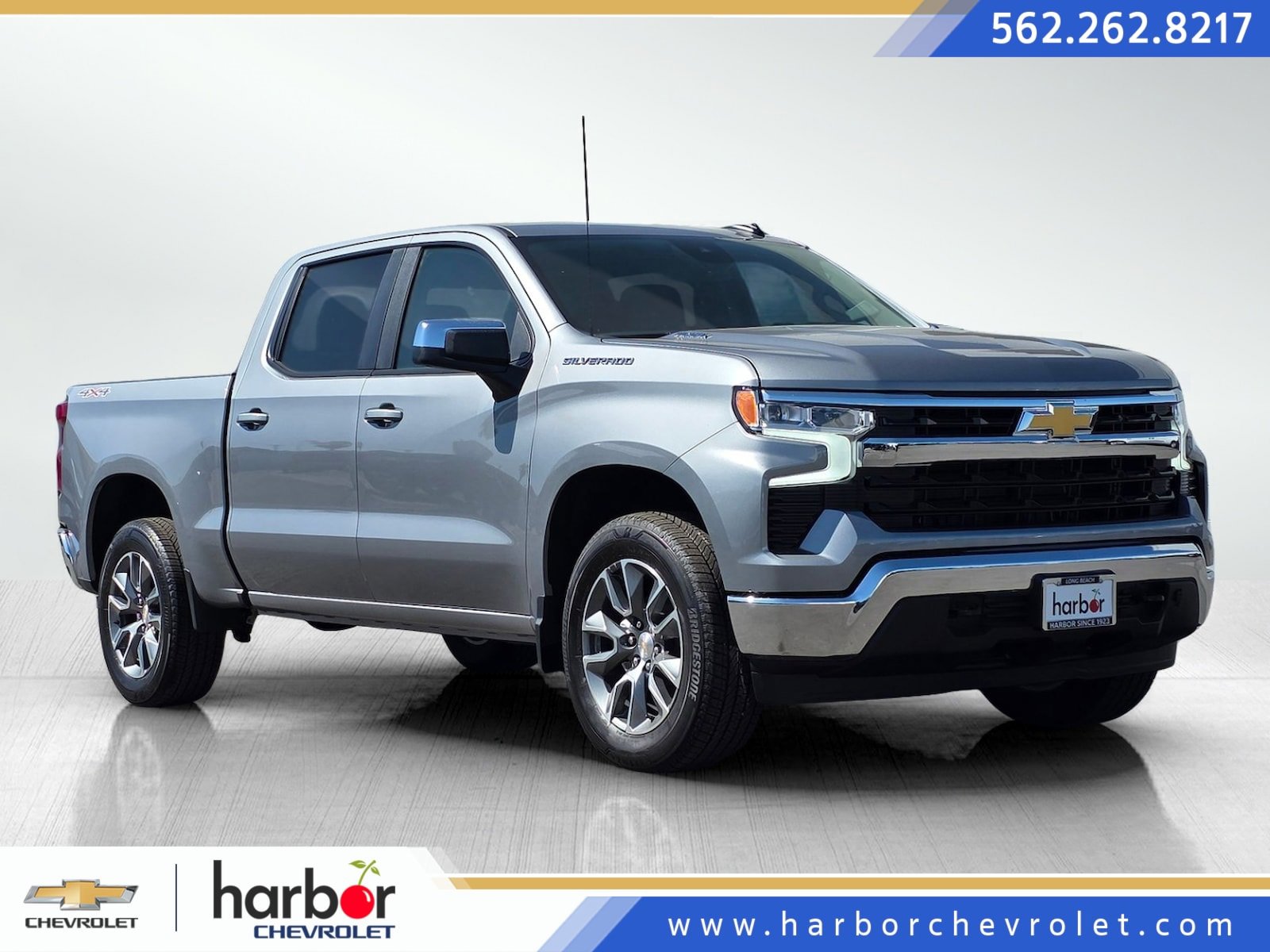 2025 Chevrolet Silverado 1500 LT's photo