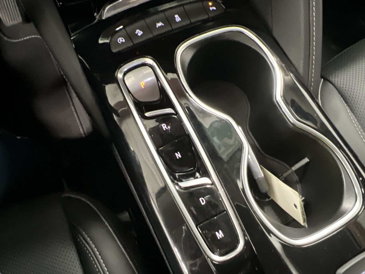 2023 Buick Envision Essence photo 16