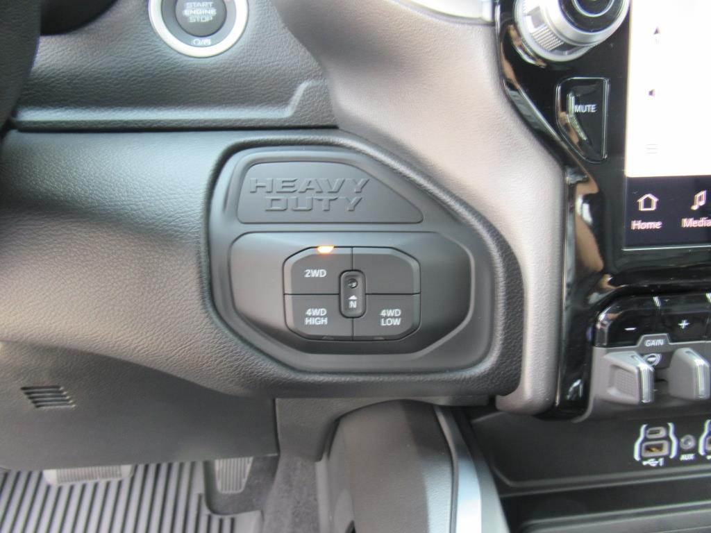 2025 Ram 2500 Big Horn photo 27