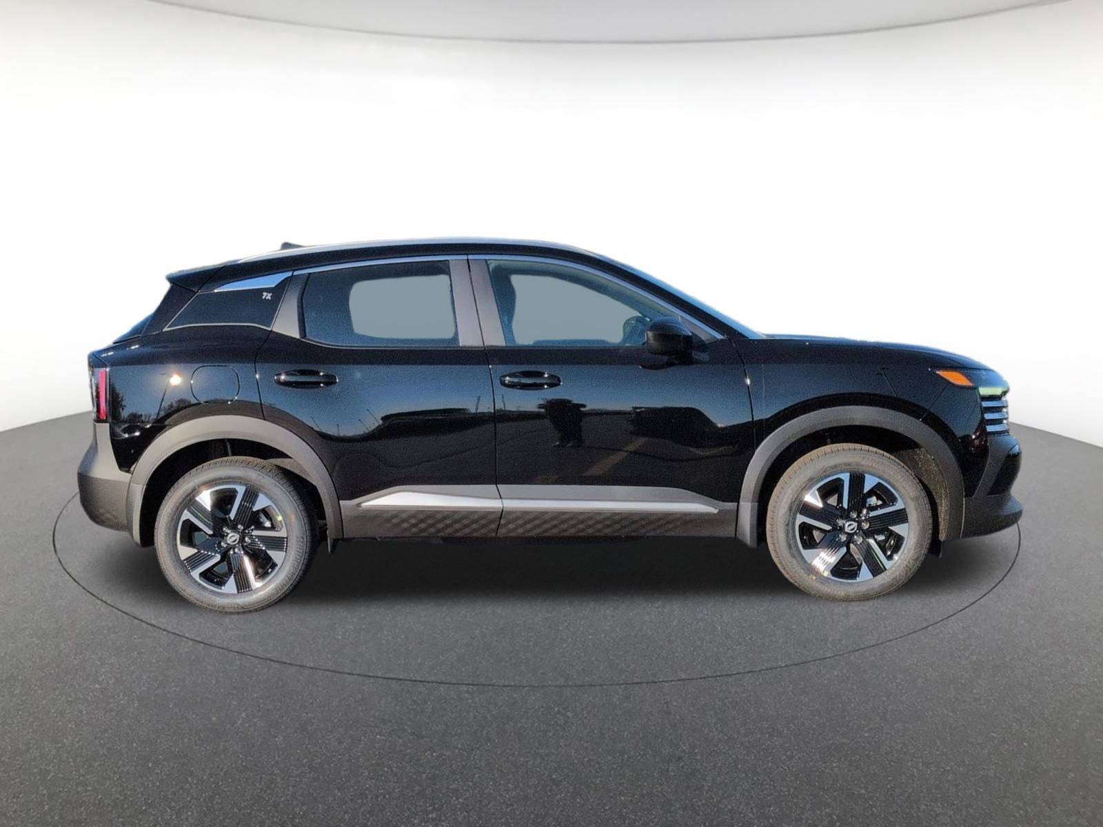 2026 Nissan Kicks SV photo 4