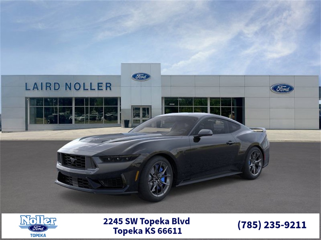 2025 Ford Mustang Dark Horse's photo