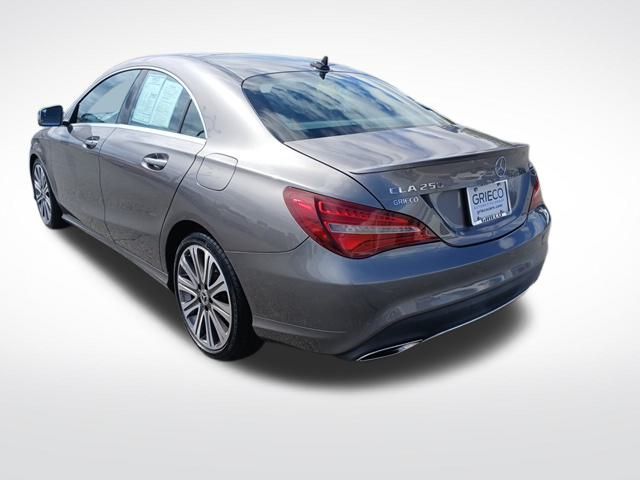 2019 Mercedes Benz CLA 250 4MATIC photo 5