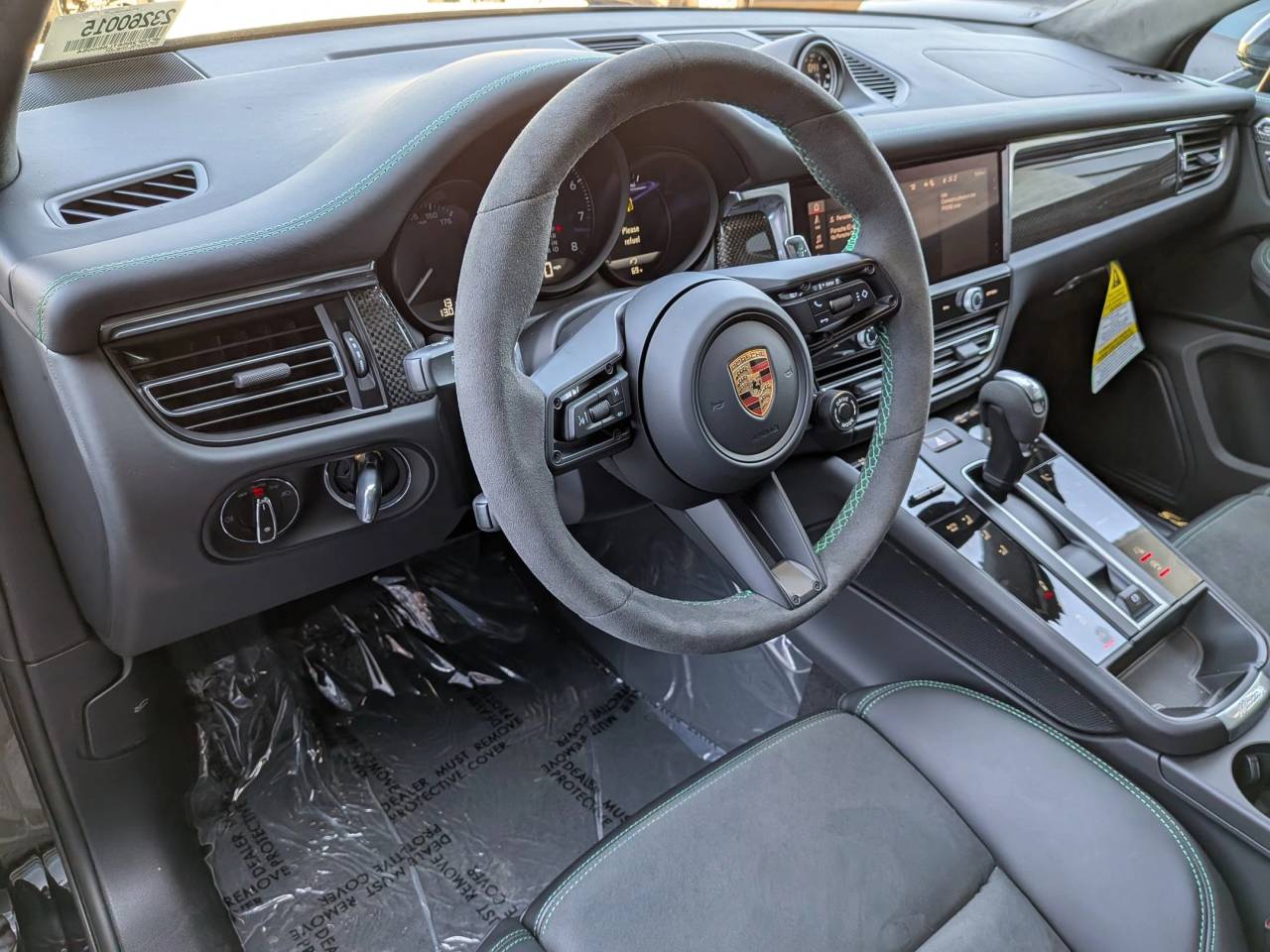 2026 Porsche Macan GTS photo 3
