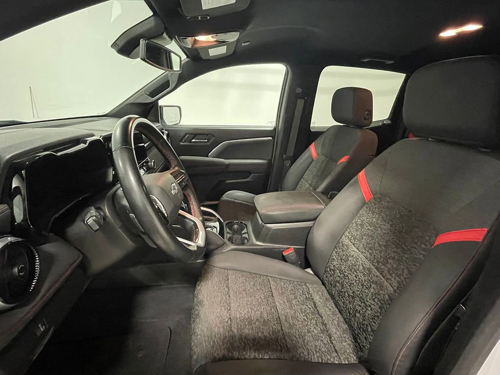 2024 Chevrolet Colorado Z71 photo 2