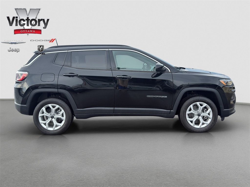 2025 Jeep Compass Latitude photo 7