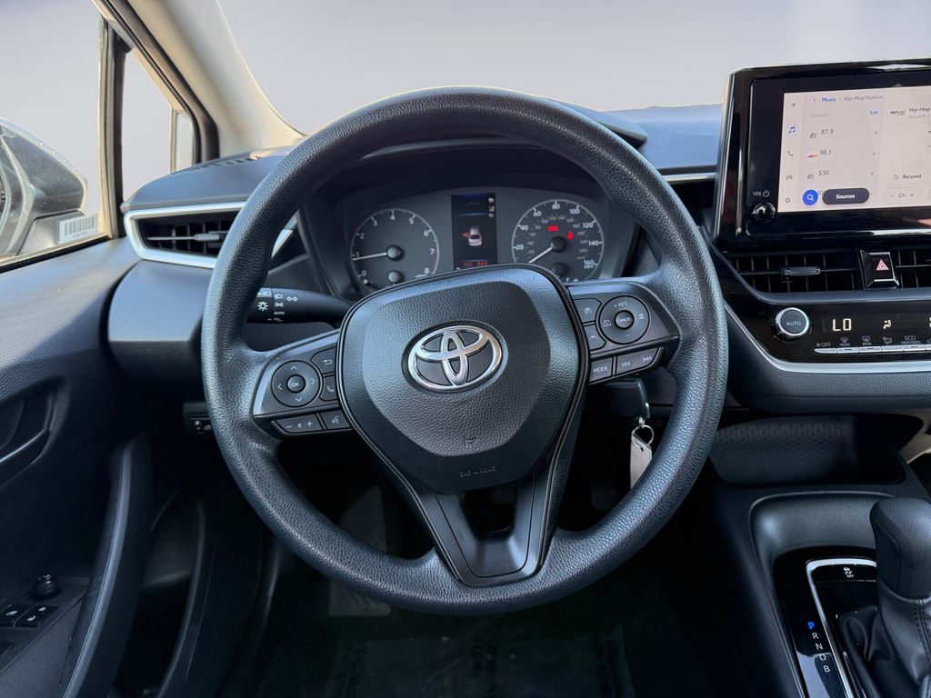 2024 Toyota Corolla LE photo 13