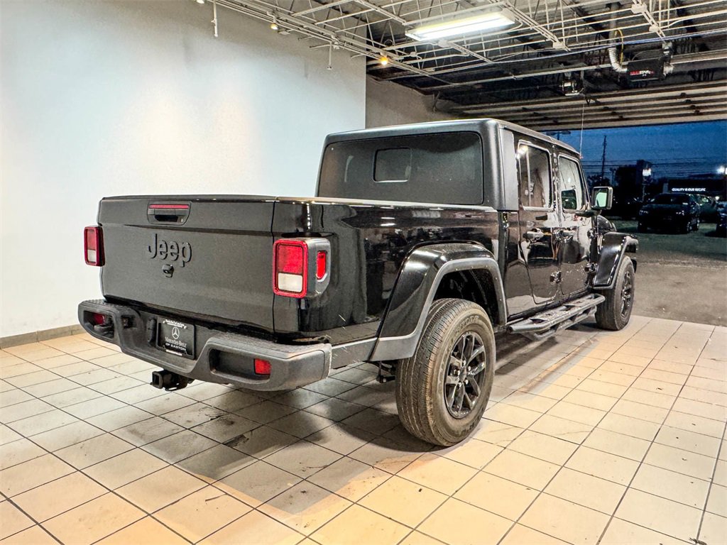 2022 Jeep Gladiator Altitude photo 6