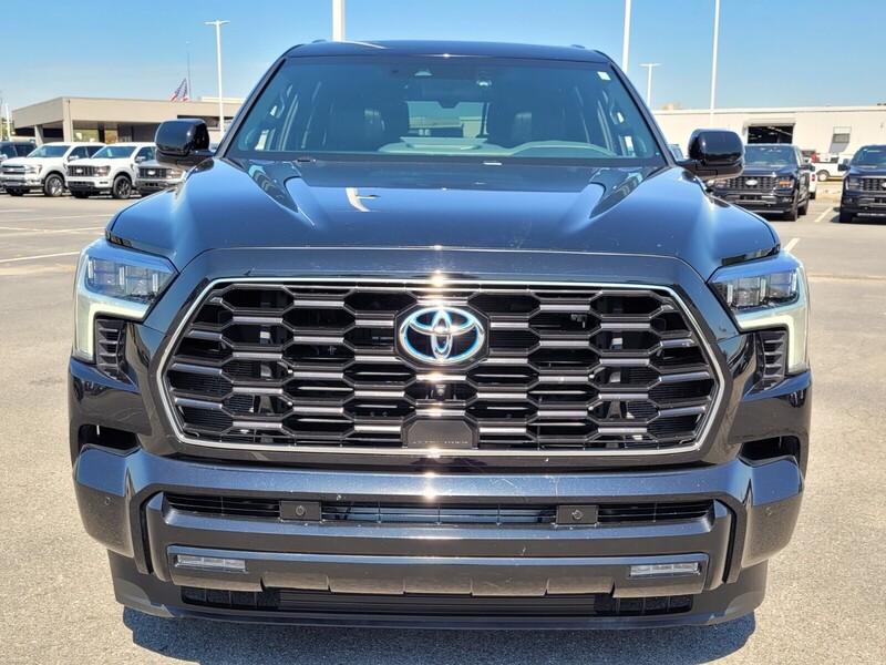2023 Toyota Sequoia Platinum photo 20