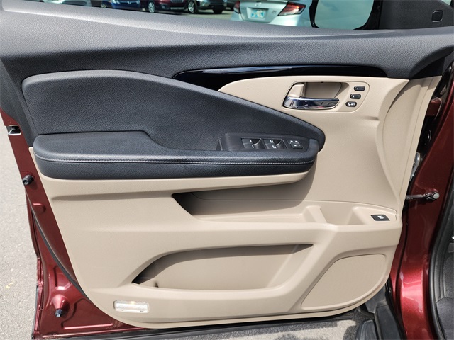 2019 Honda Ridgeline RTL-E photo 9