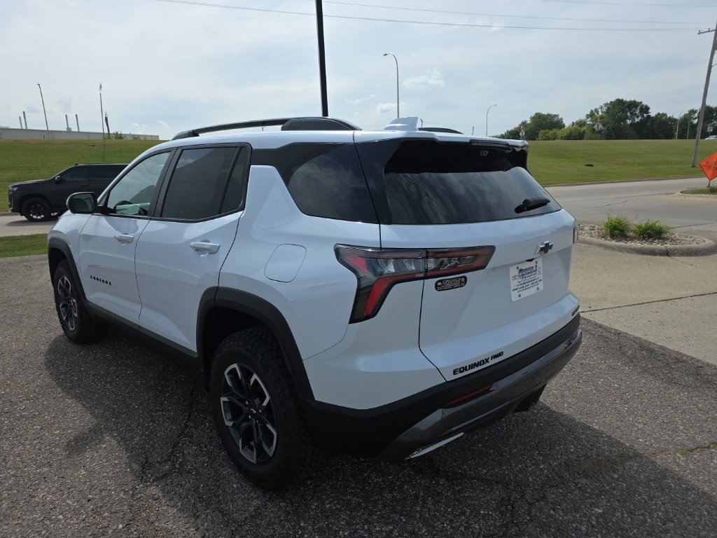 2026 Chevrolet Equinox ACTIV photo 3