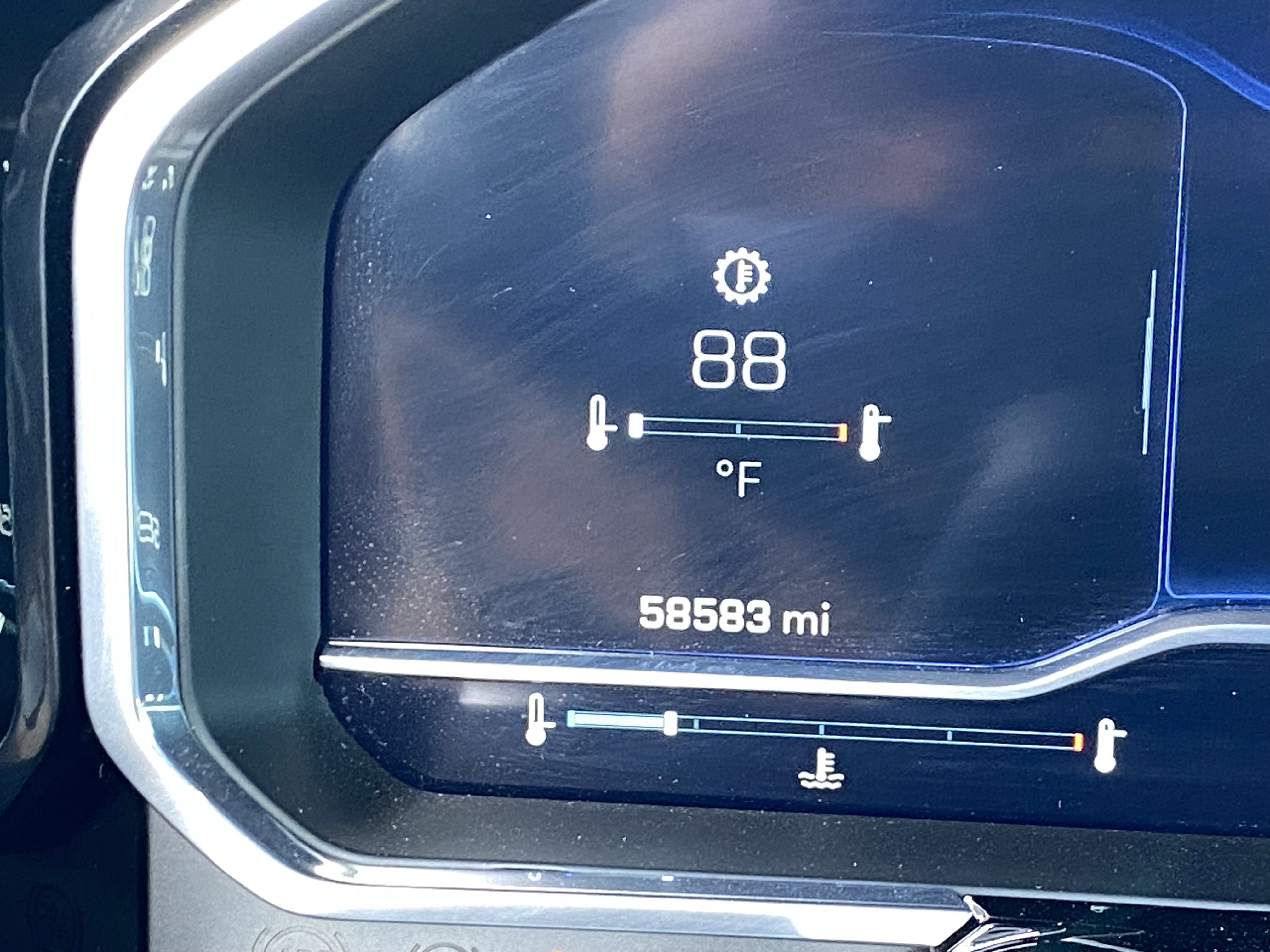 2022 Chevrolet Silverado 1500 High Country photo 3