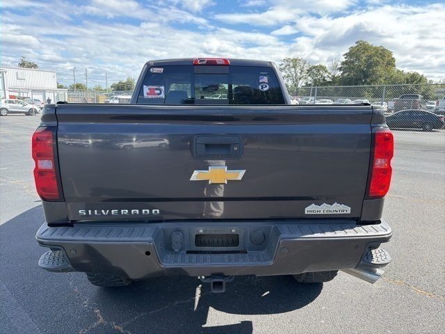 2014 Chevrolet Silverado 1500 High Country photo 3