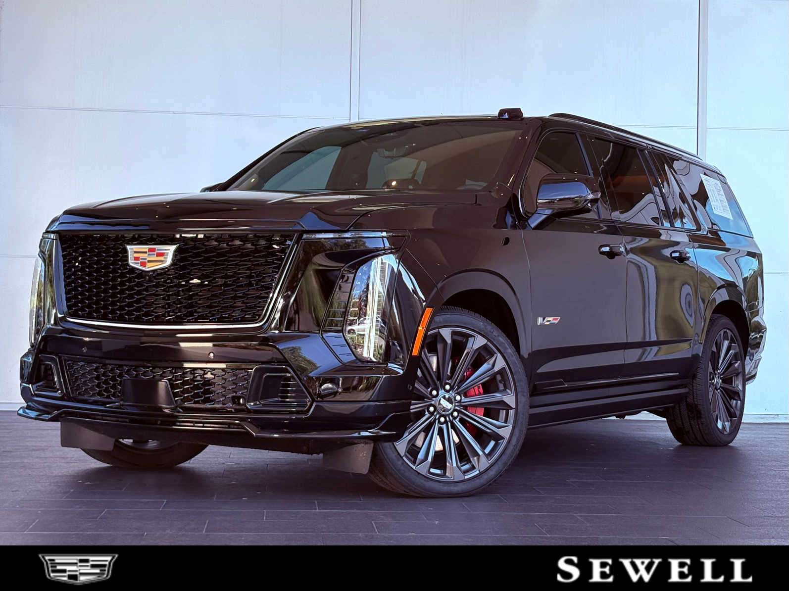 2025 Cadillac Escalade ESV V-Series's photo