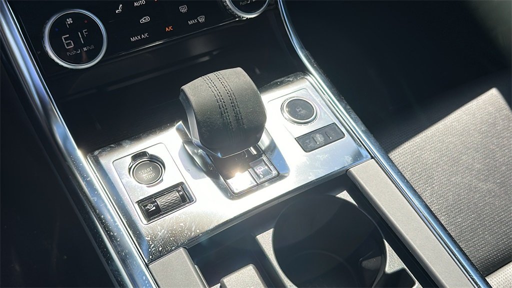 2024 Jaguar XF P300 R-Dynamic SE photo 20