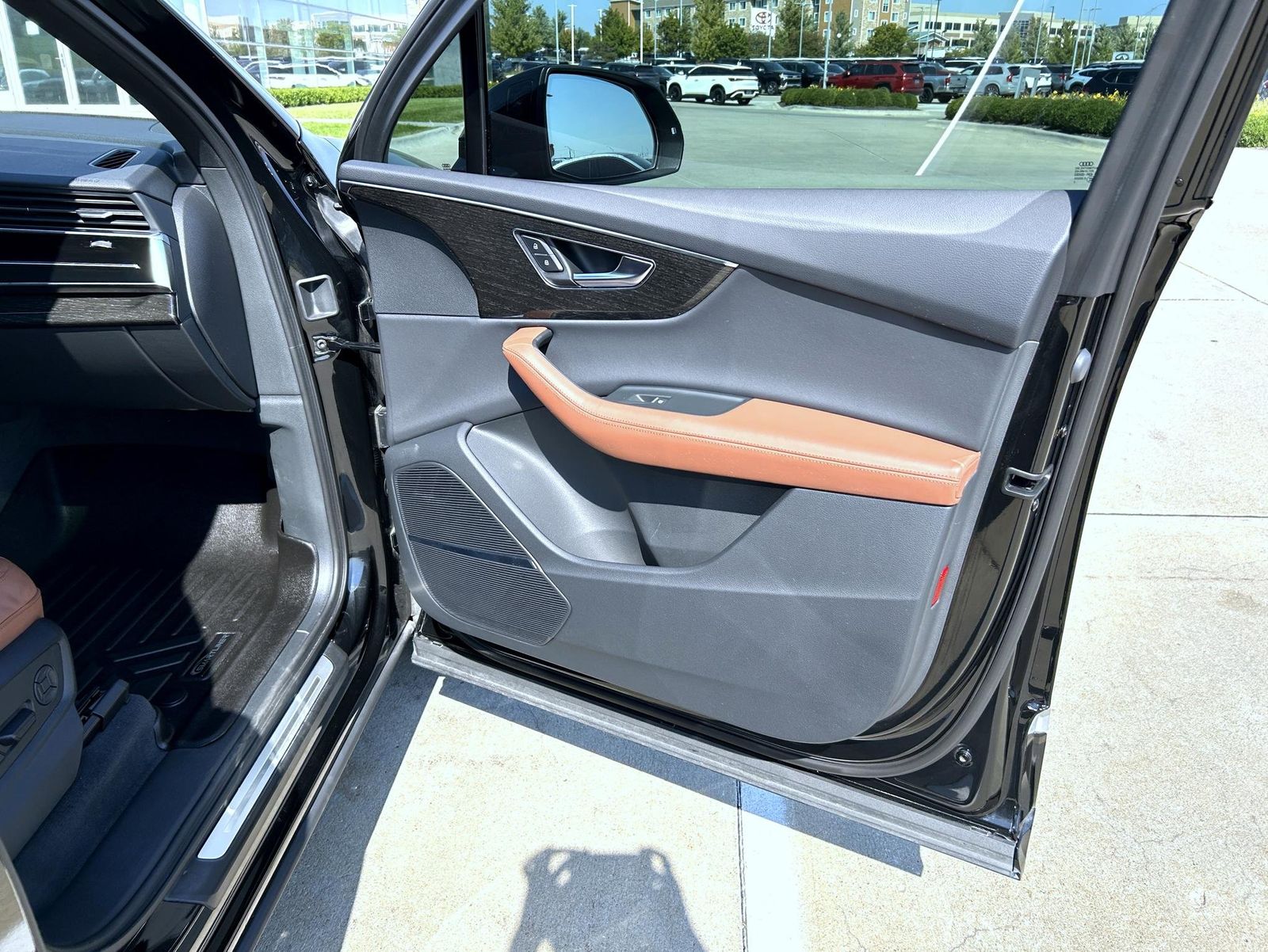 2022 Audi Q7 55 Premium Plus photo 12