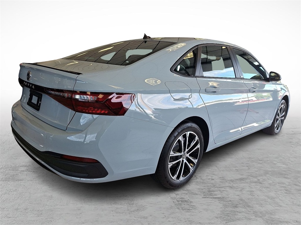 2026 Volkswagen Jetta 1.5T Sport photo 4