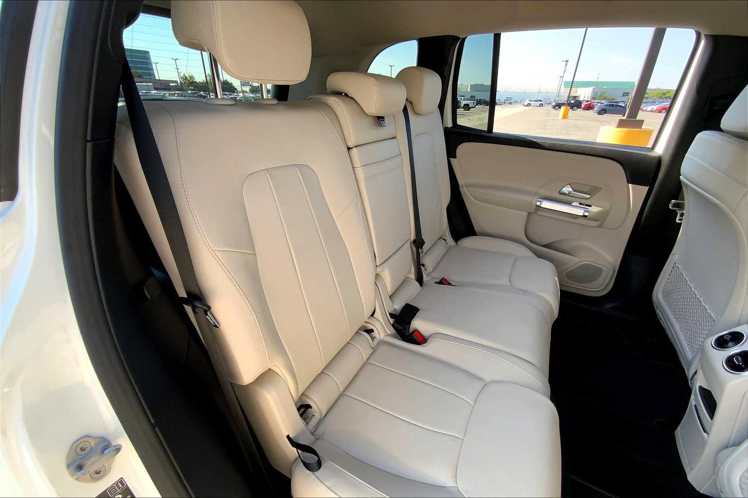 2021 Mercedes Benz GLB 250 photo 18