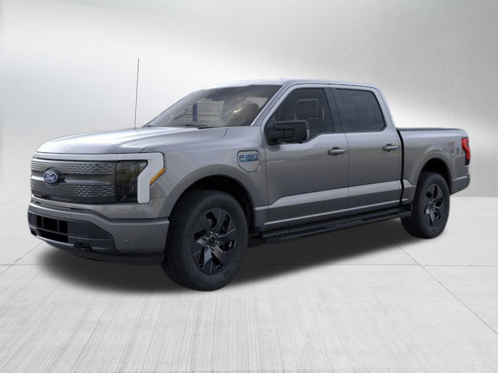 2025 Ford F-150 Lightning photo 4