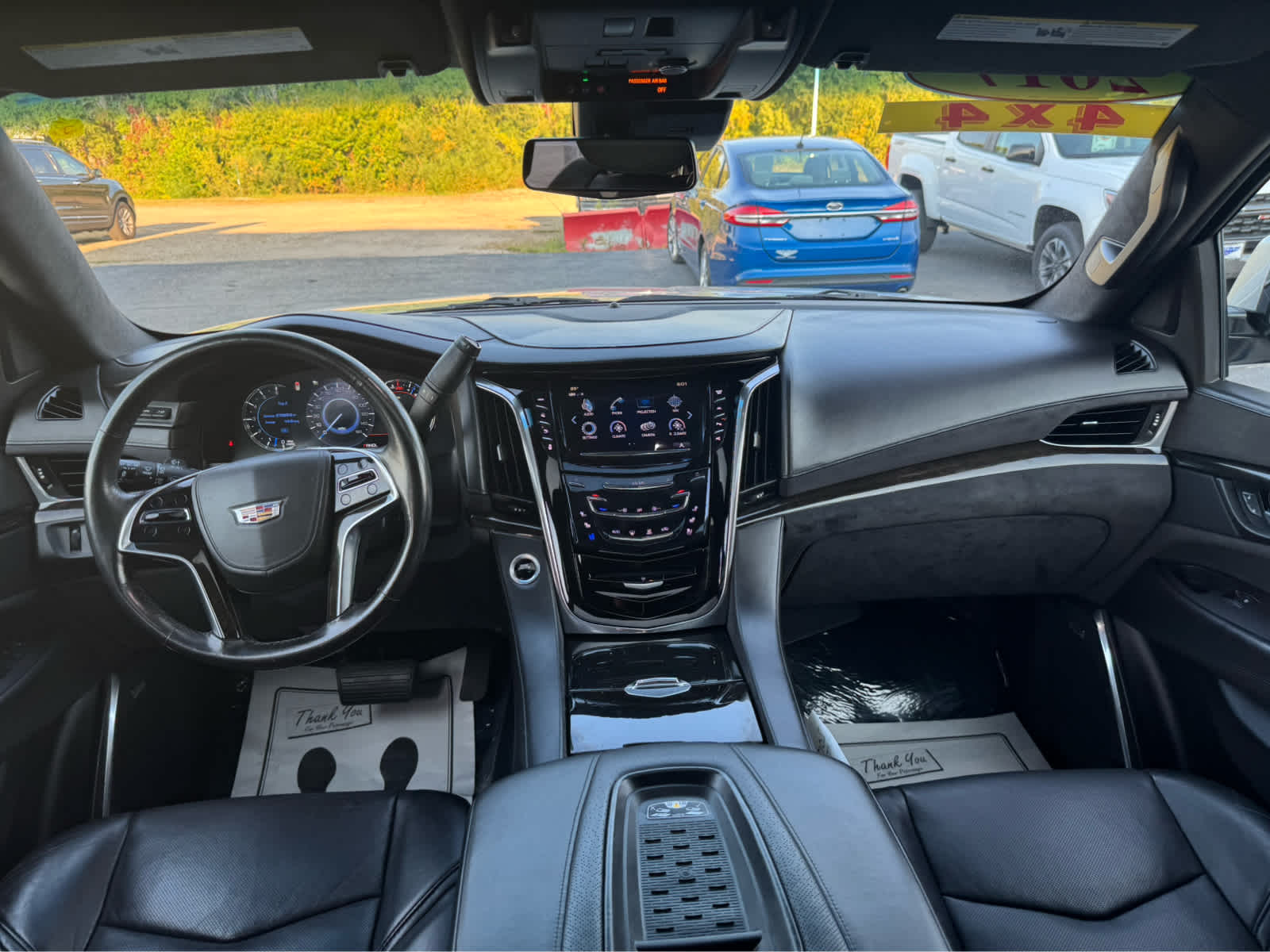 2017 Cadillac Escalade ESV Platinum photo 2