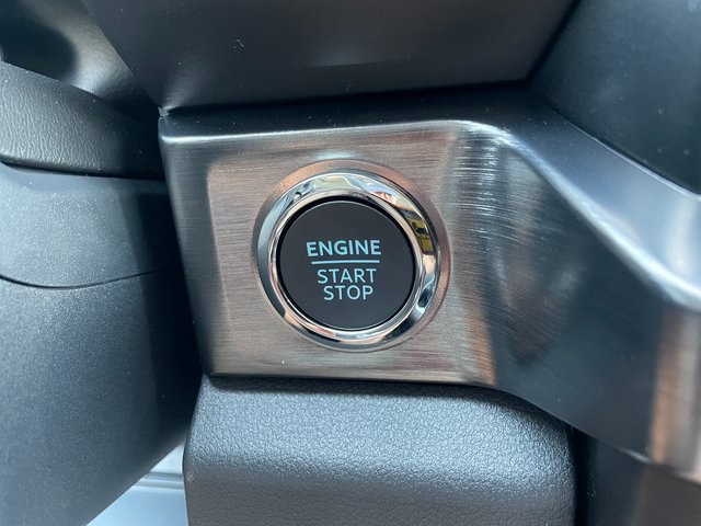 2025 Ford F-350 photo 27