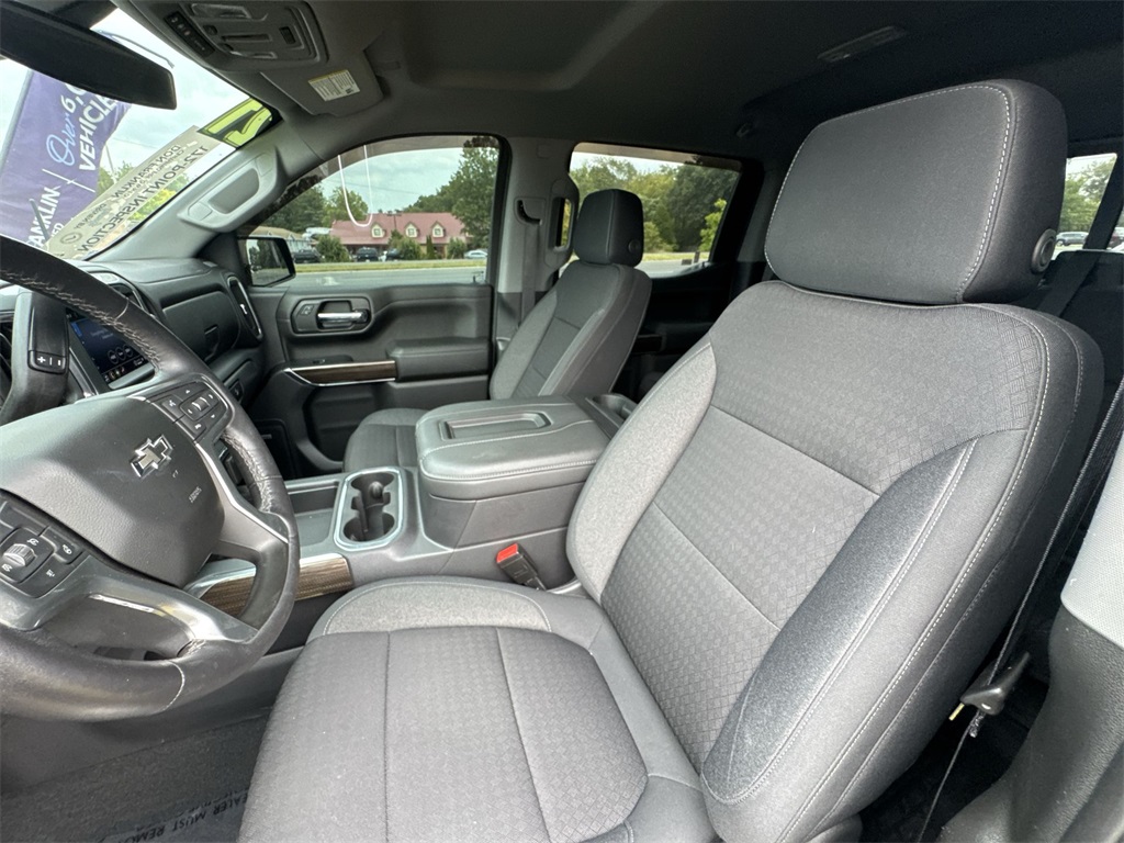 2021 Chevrolet Silverado 1500 RST photo 11