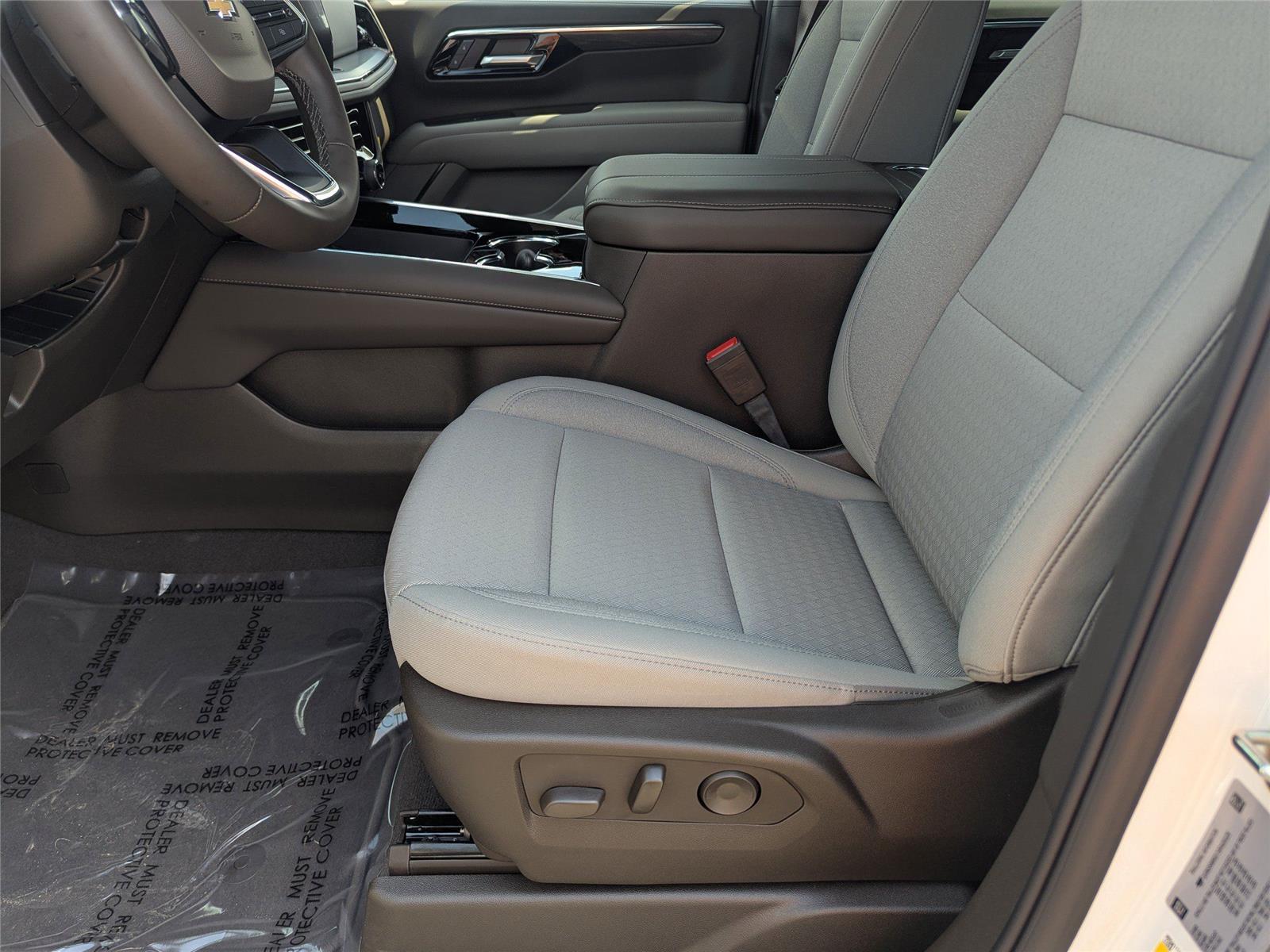 2025 Chevrolet Tahoe LS photo 16