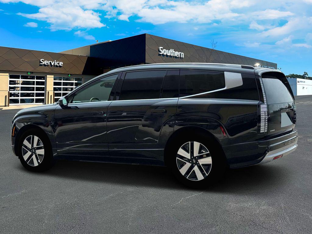 2026 Hyundai Ioniq SEL photo 3