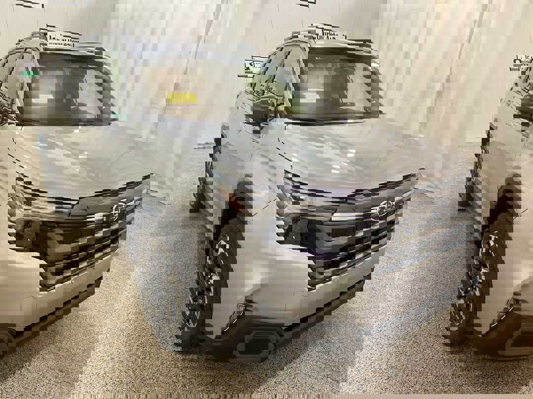 2025 Subaru Forester Limited's photo