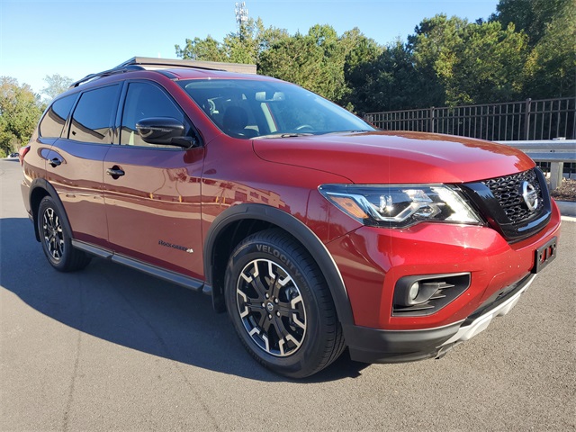 2020 Nissan Pathfinder SV Rock Creek photo 2