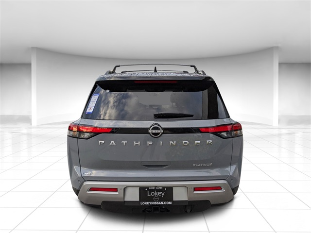 2025 Nissan Pathfinder Platinum photo 4