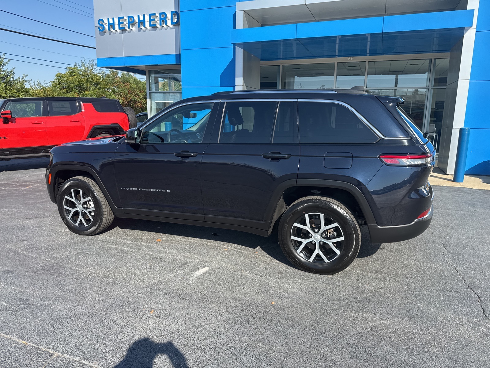 2023 Jeep Grand Cherokee Limited photo 4