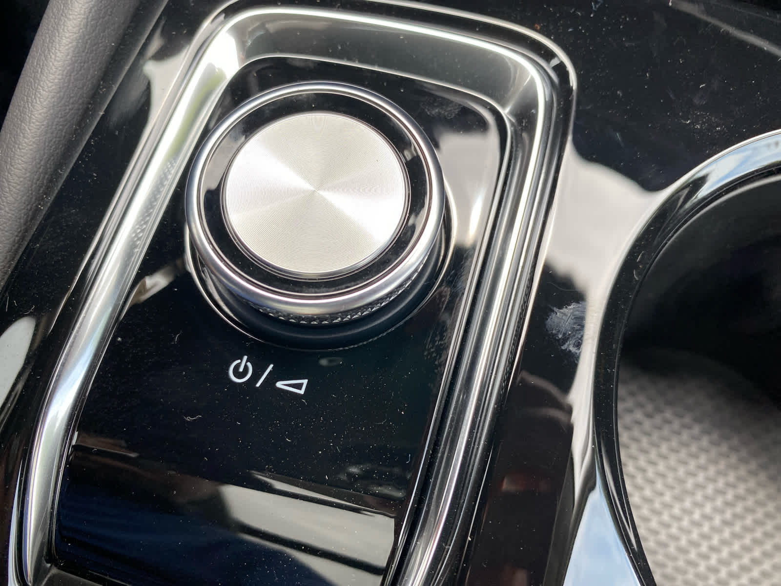2025 Buick Envision Sport Touring photo 25