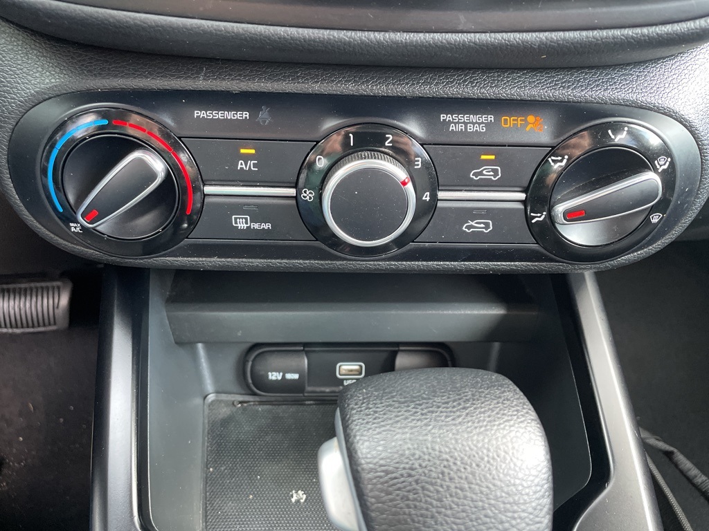 2022 Kia Soul LX photo 16