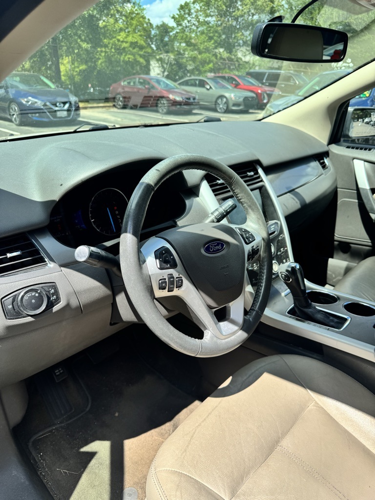 2014 Ford Edge SEL photo 10
