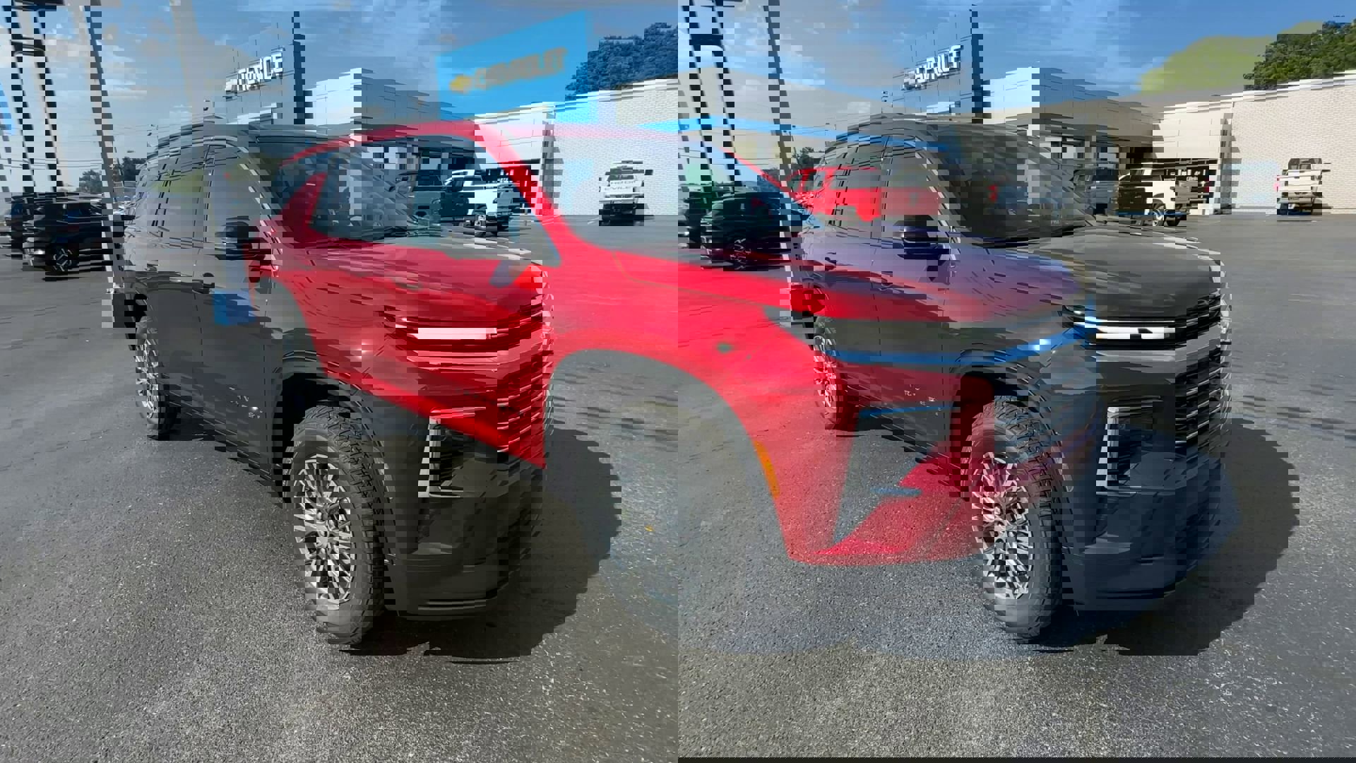 2025 Chevrolet Traverse photo 2