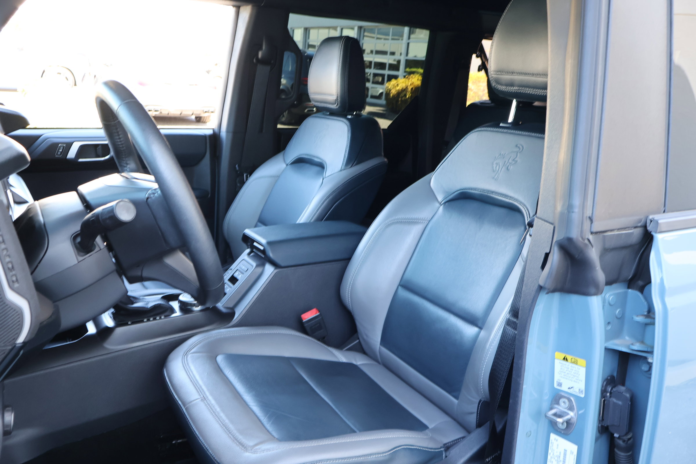 2022 Ford Bronco Outer Banks photo 2