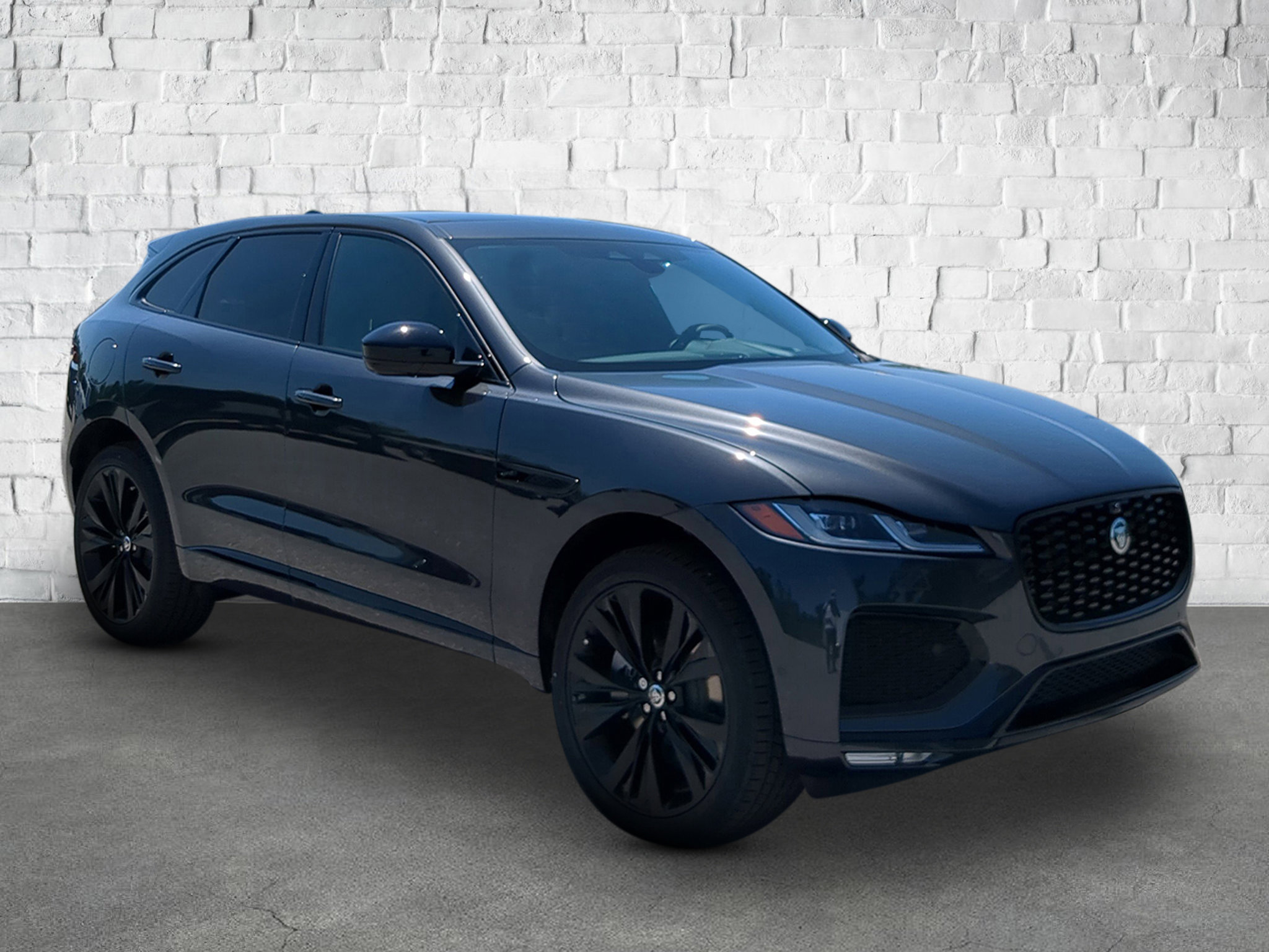 2026 Jaguar F-PACE P400 R-Dynamic S photo 5