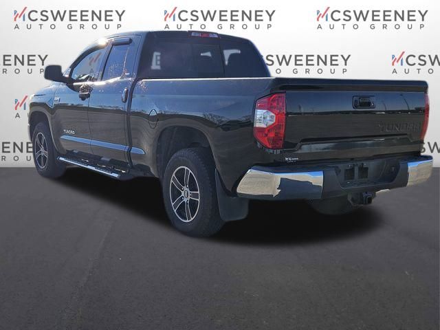 2017 Toyota Tundra SR5 photo 3