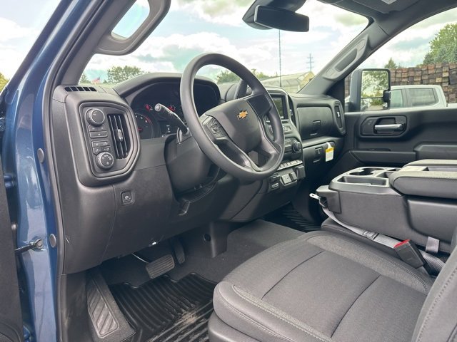 2025 Chevrolet Silverado 2500HD Custom photo 23