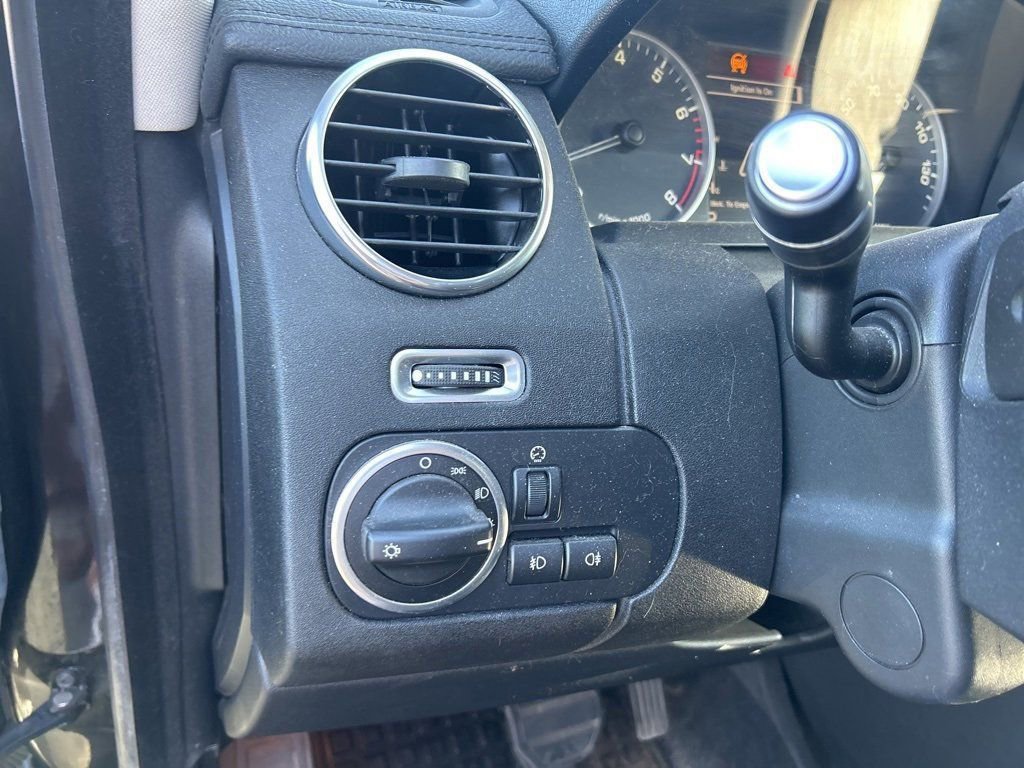 2015 Land Rover LR4 Base photo 22