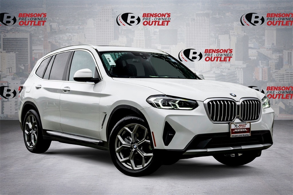 2023 BMW X3 30i's photo